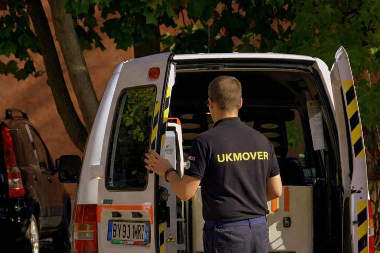 why choose ukmover - best house removal company in uk
